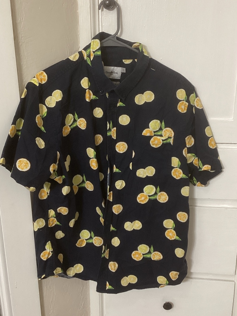 Goodfellow & Co Black Short-Sleeve Button-Down with Yellow Lemon Print
